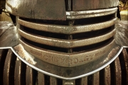 oort-grille-old-truck